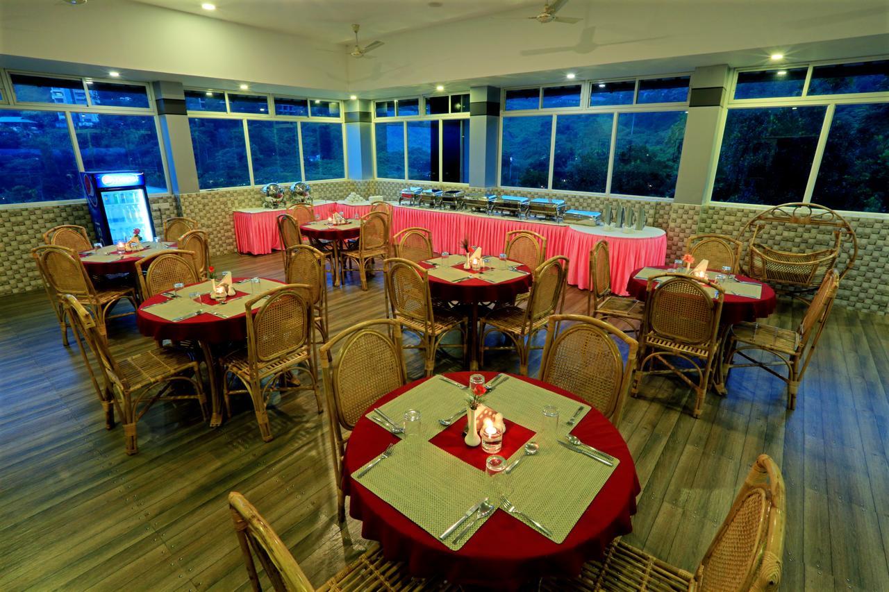 Hotel Monsoon Grande Munnar Exterior foto